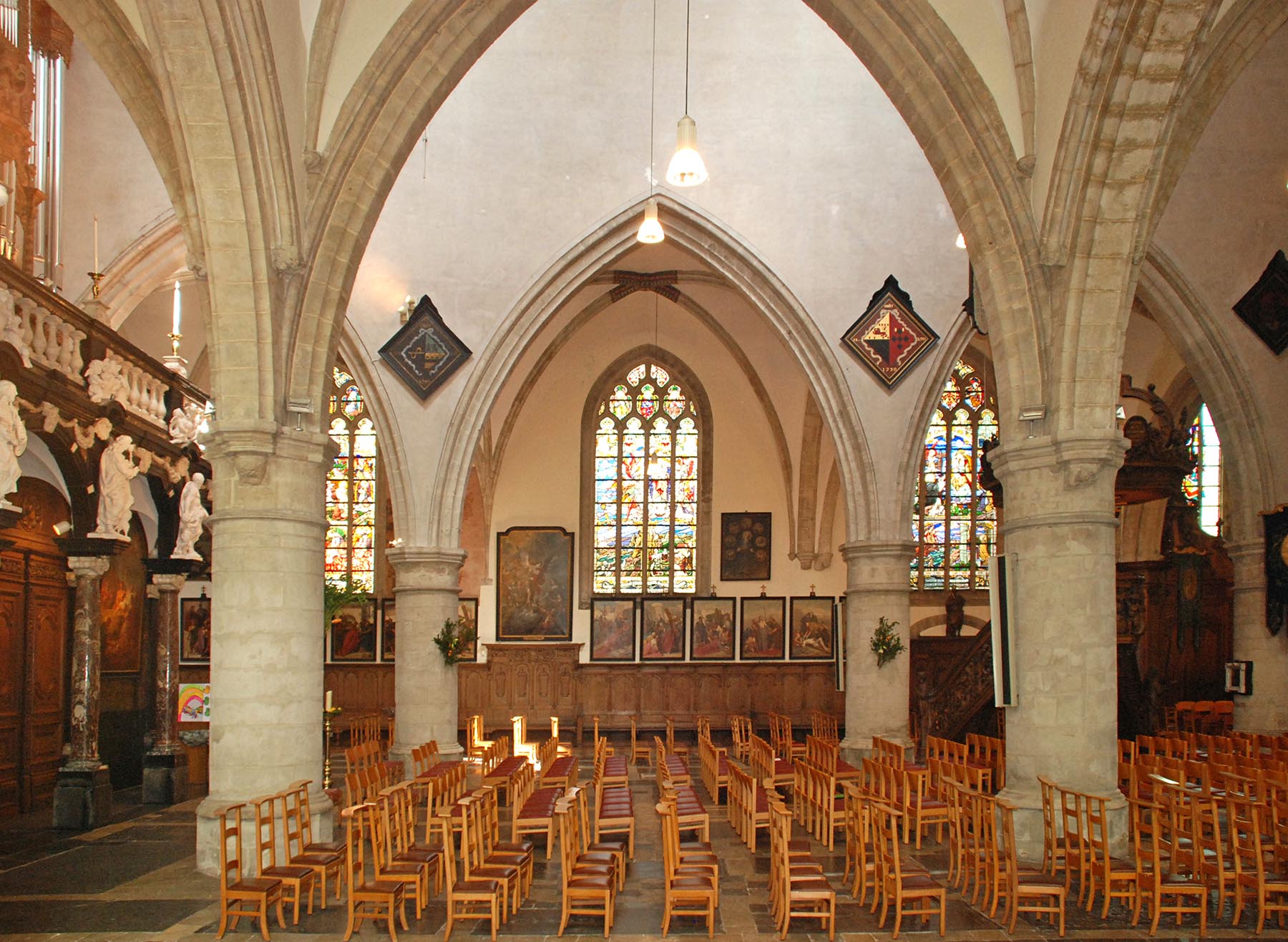 Onze-Lieve-Vrouwekerk in Dendermonde (interieur)