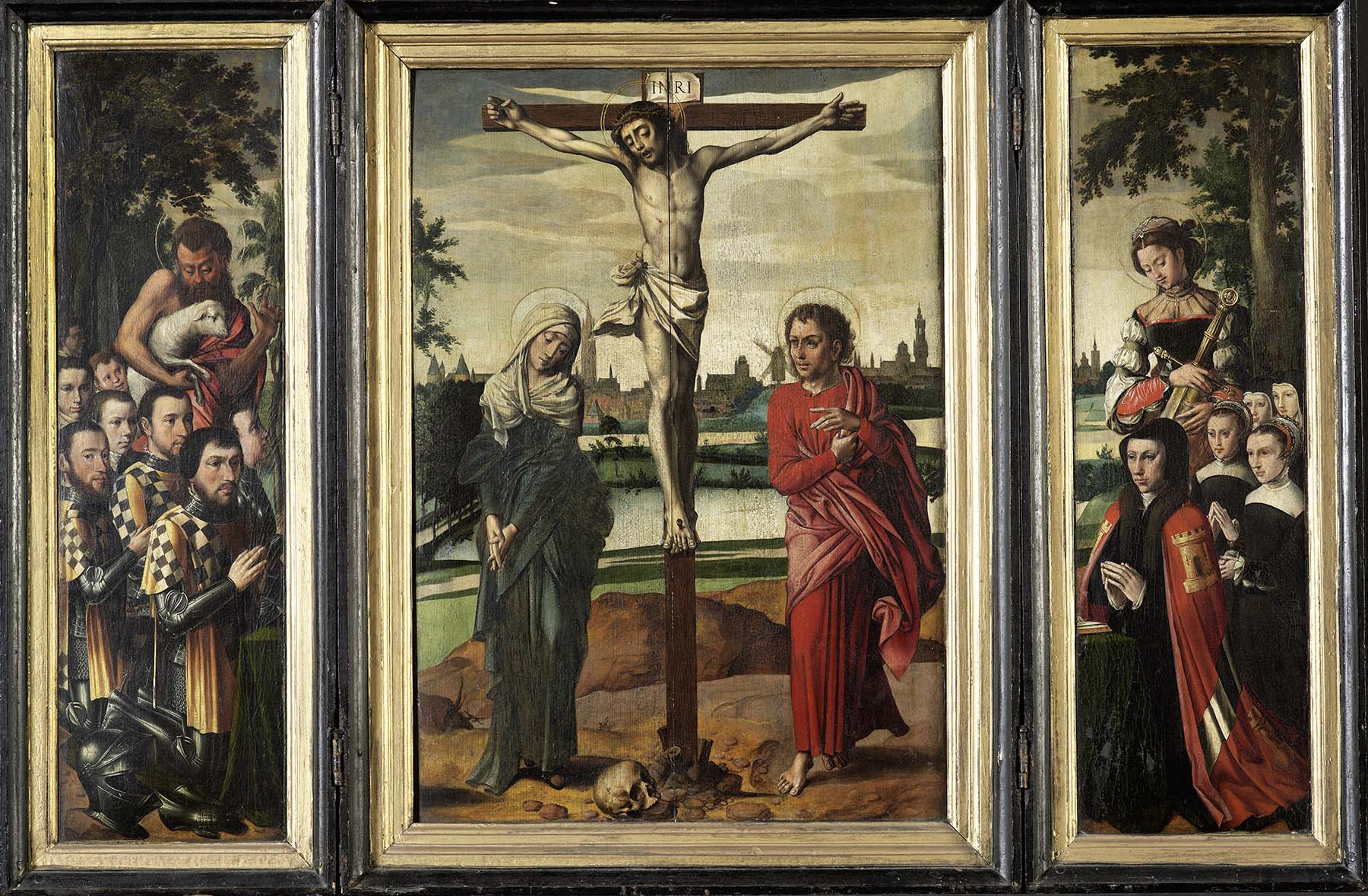 Drieluik - Christus aan het kruis